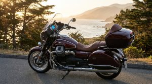 découvrez la california 1400, une moto touring de luxe alliant performance, confort et design élégant pour des aventures inoubliables sur la route.