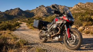 découvrez la moto guzzi stelvio 1200 ntx, une moto tout-terrain conçue pour les aventuriers, alliant performance, robustesse et style italien.