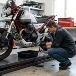 découvrez notre tutoriel complet pour réaliser la vidange de votre moto guzzi facilement et rapidement, avec des conseils d'experts étape par étape.