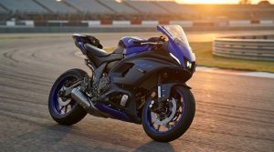découvrez la nouvelle yamaha r7, une sportive alliant performance et design moderne pour une expérience de conduite exceptionnelle.